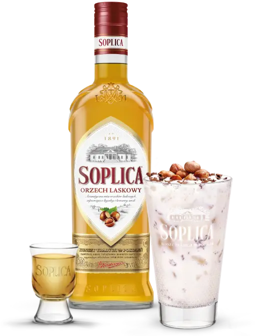Kompozycja klieliszka, drinka i butelki Soplica Orzech Laskowy